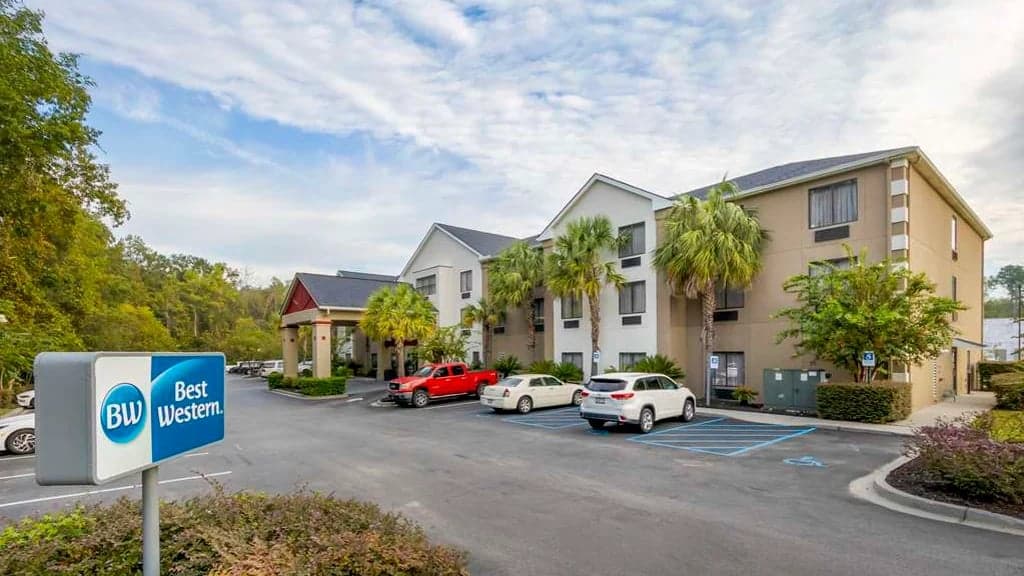 Best Western Magnolia Inn and Suites, Hotel in Ladson