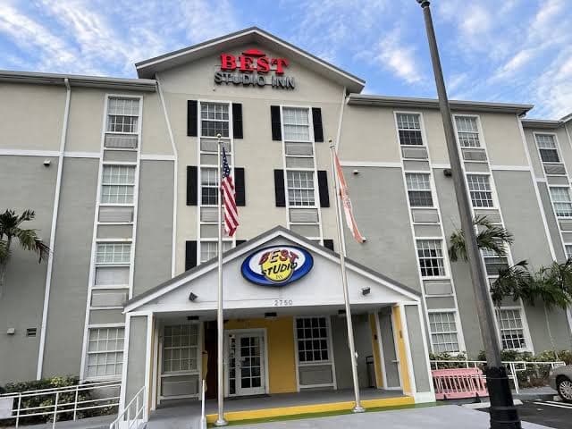 Best Studio Inn, Hotel in Leisure City