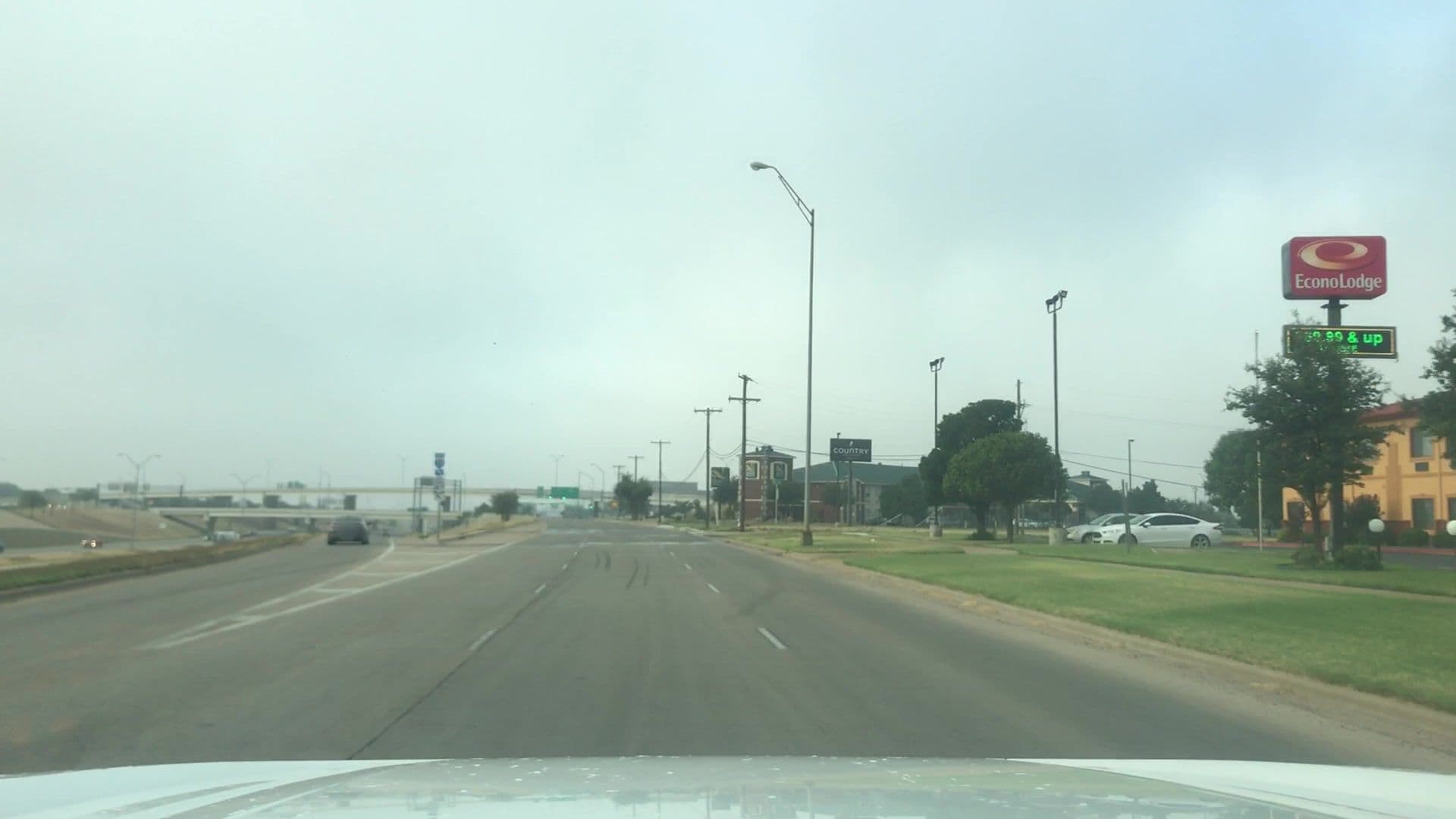 Street view near Econo Lodge, Lubbock — © lvl5 (CC BY-SA · Mapillary)