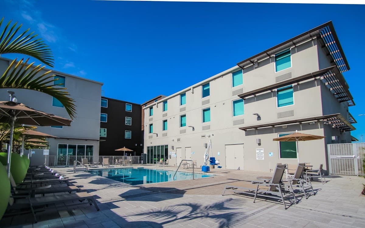 Holiday Inn Express & Suites Miami Airport East, Hotel in Miami Springs