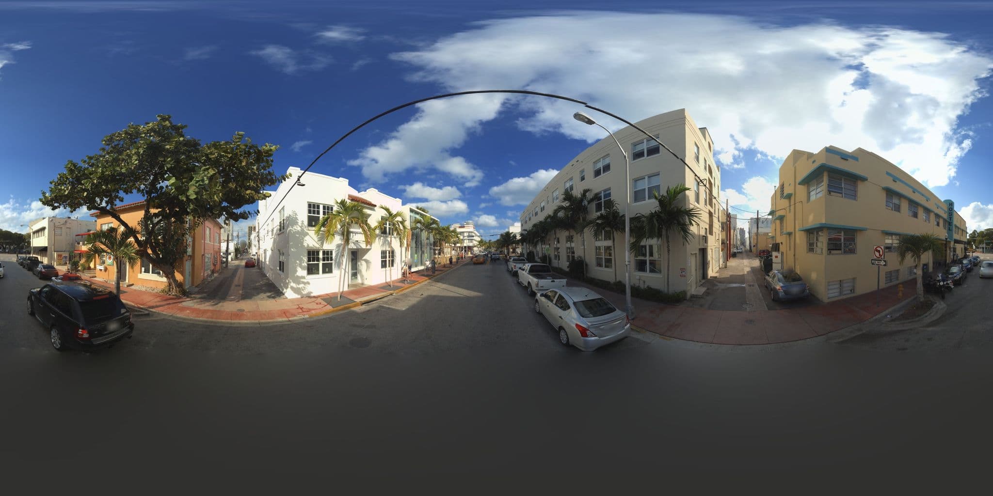 Street view near Stardust Hotel, Miami Beach