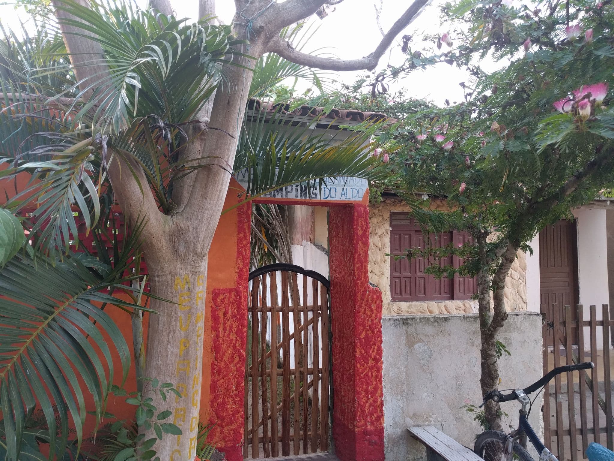 Street view near Sero Manunho, Conceição da Barra — © janvanbekkum (CC BY-SA · Mapillary)