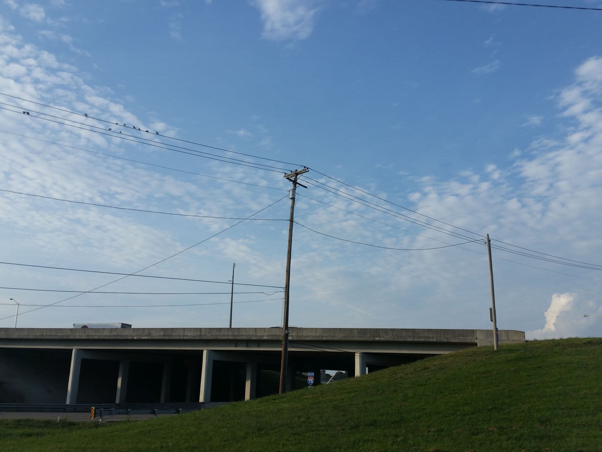 Street view near Americas Best Value Inn & Suites Knoxville North, Knoxville — © allen (CC BY-SA · Mapillary)