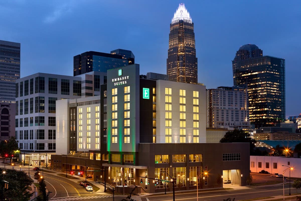 Embassy Suites by Hilton Charlotte Uptown, Hotel in Charlotte