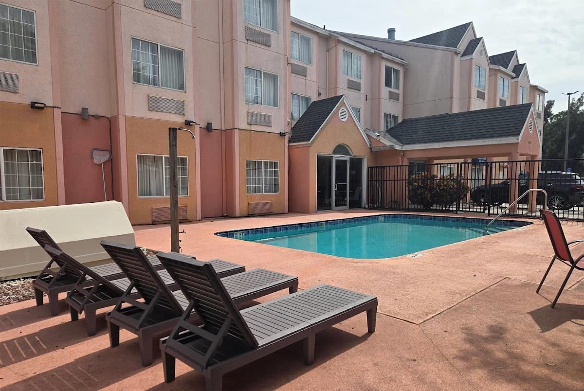 Days Inn & Suites by Wyndham Tampa / Raymond James Stadium, Hotel in Egypt Lake-Leto