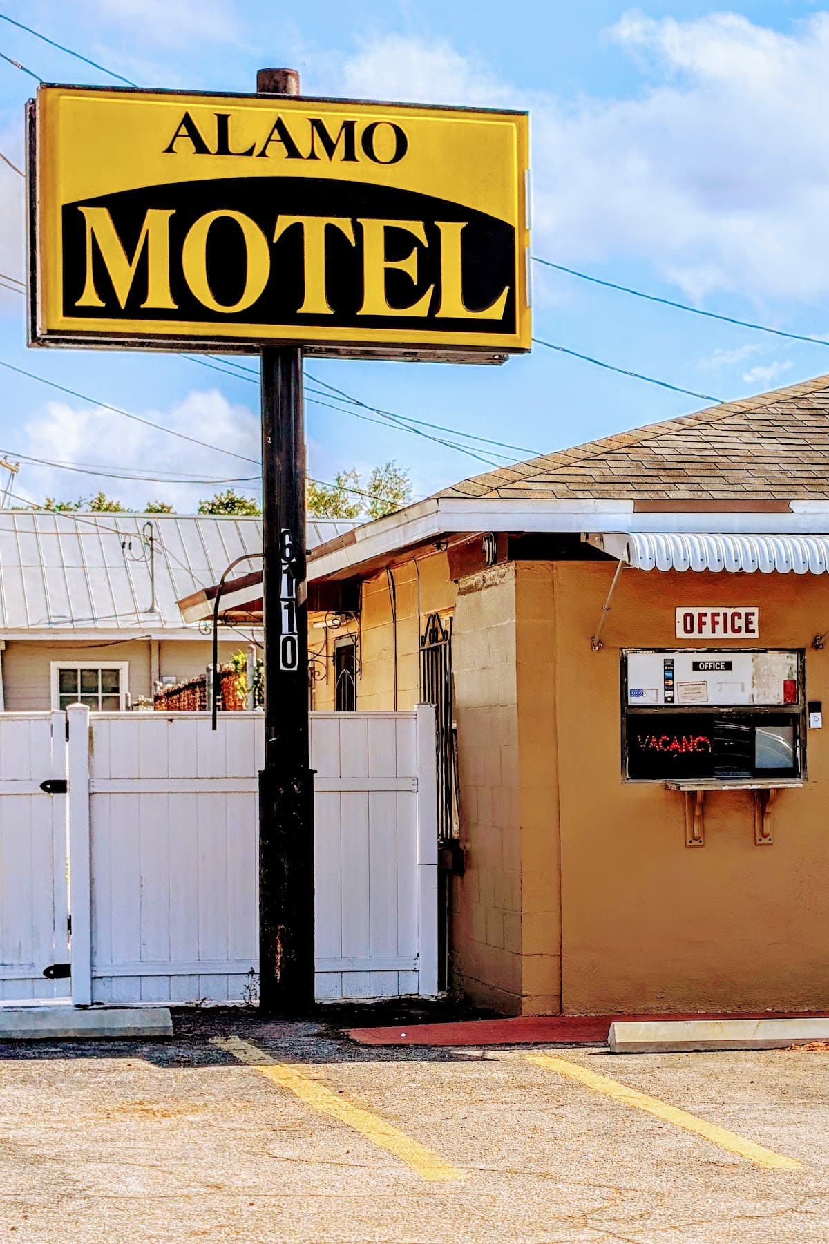 Alamo Motel, Motel in Egypt Lake-Leto