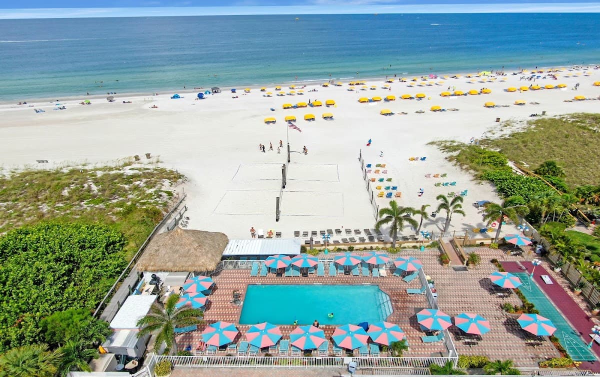 Plaza Beach Hotel - Beachfront Resort, Hotel in Saint Pete Beach