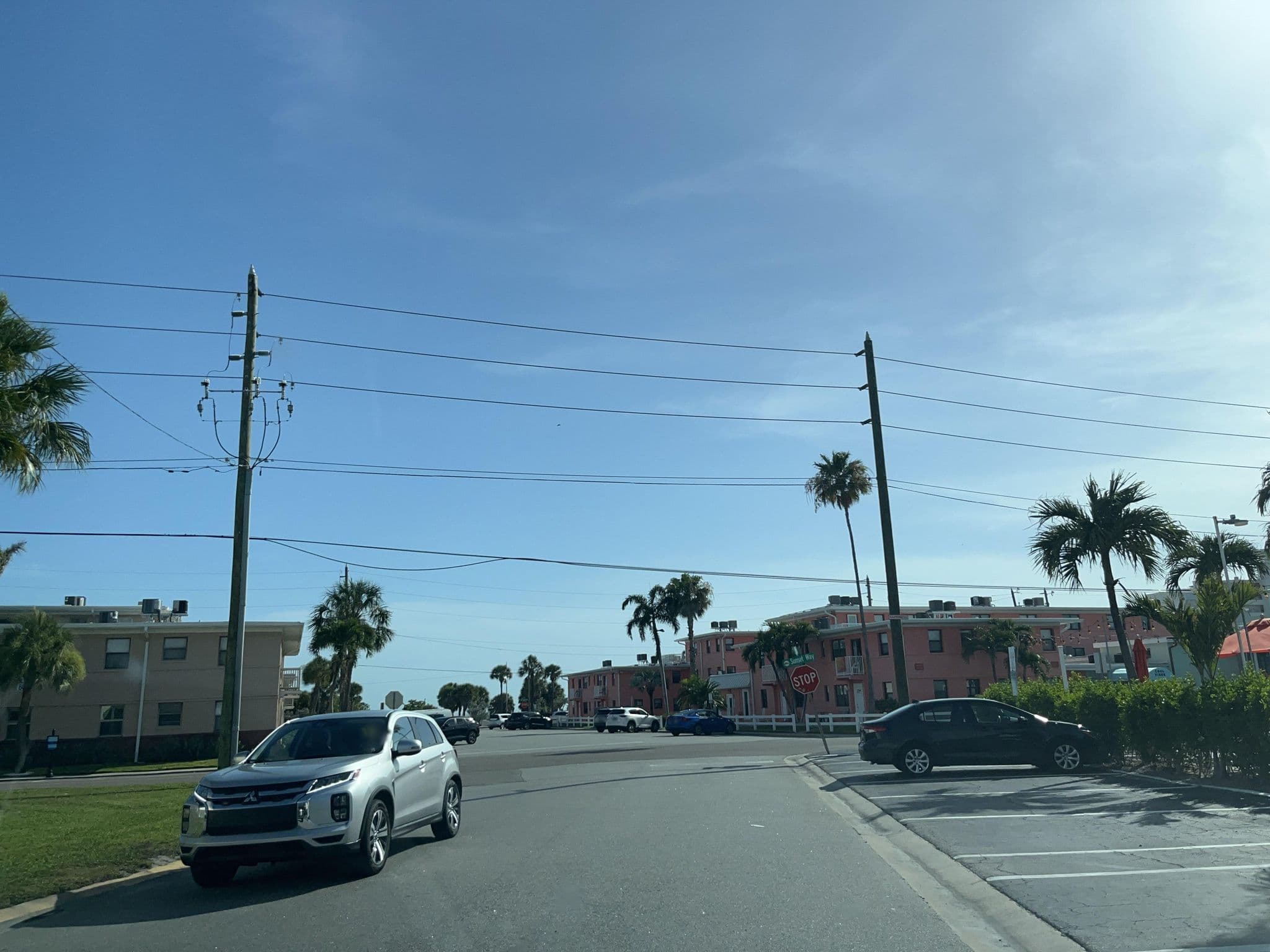 Street view near Saint Pete Beach Suites, Saint Pete Beach — © DriveWithHoang (CC BY-SA · Mapillary)