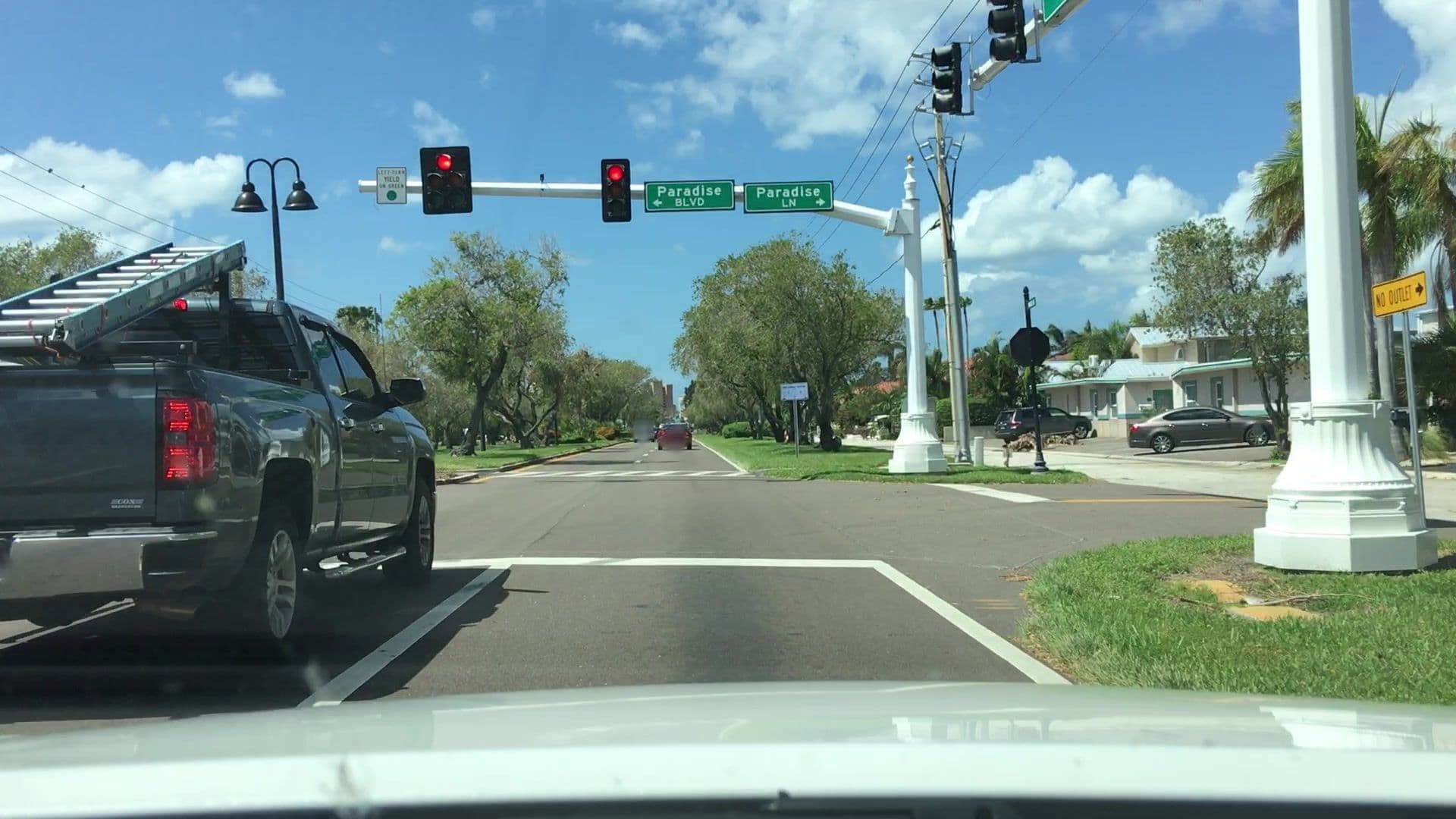 Street view near Paradise Inn, Treasure Island — © lvl5 (CC BY-SA · Mapillary)