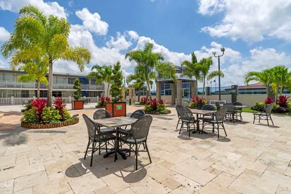 Clarion Inn And Conference Center Tampa-Brandon, Hotel in Palm River-Clair Mel