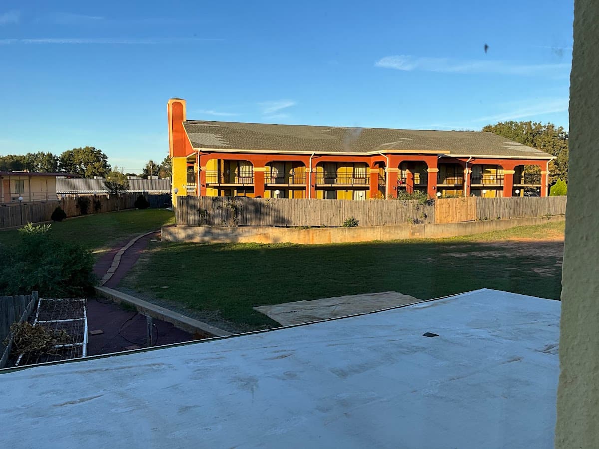 Royal Inn & Suites, Hotel in Tyler