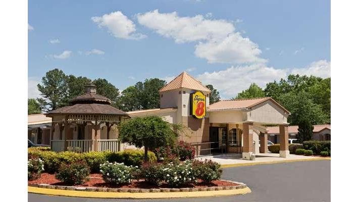 Super 8 by Wyndham Charlotte Airport North, Motel in Charlotte