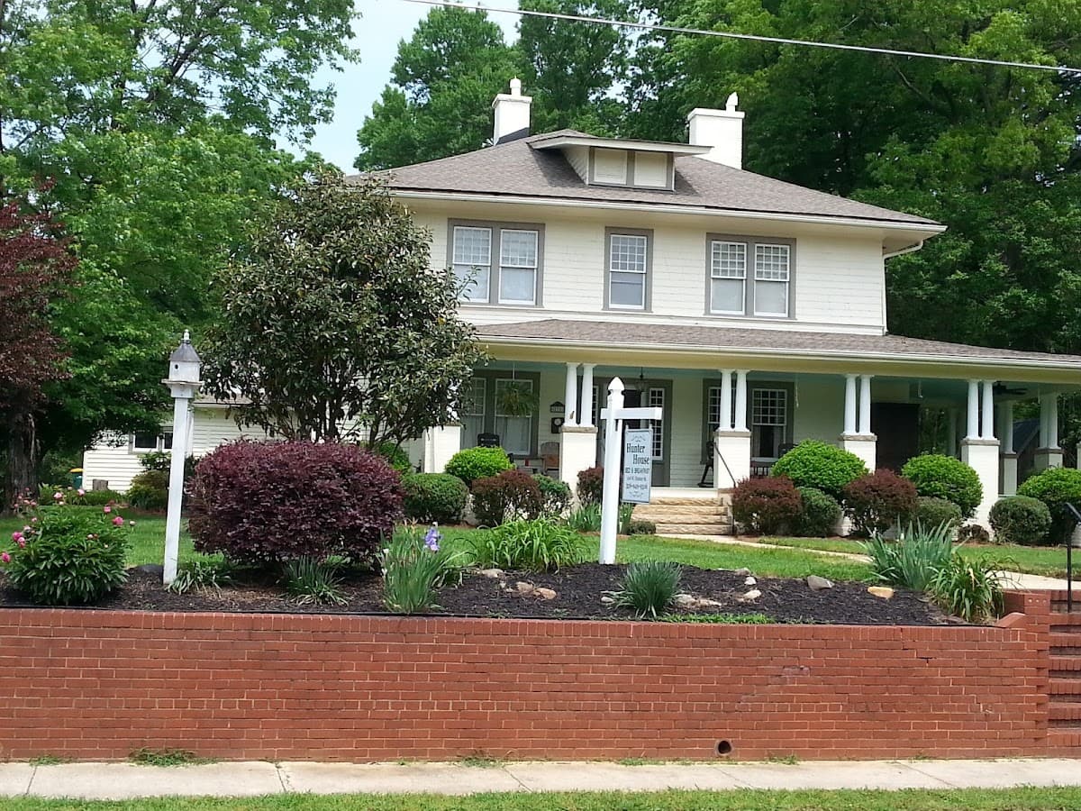 Hunter House Bed & Breakfast, Hotel in Mayodan