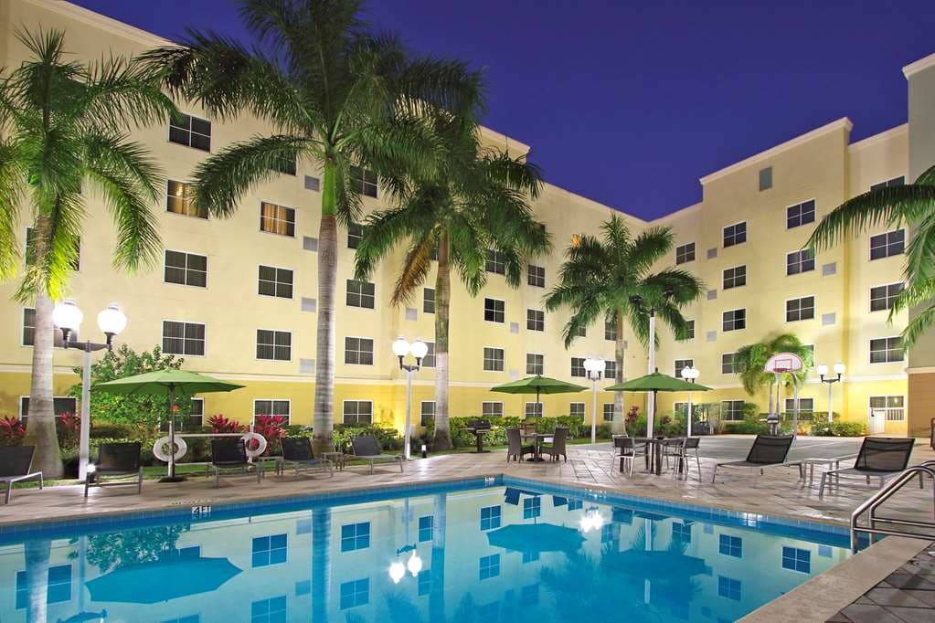 Homewood Suites by Hilton Miami - Airport West, Hotel in Virginia Gardens