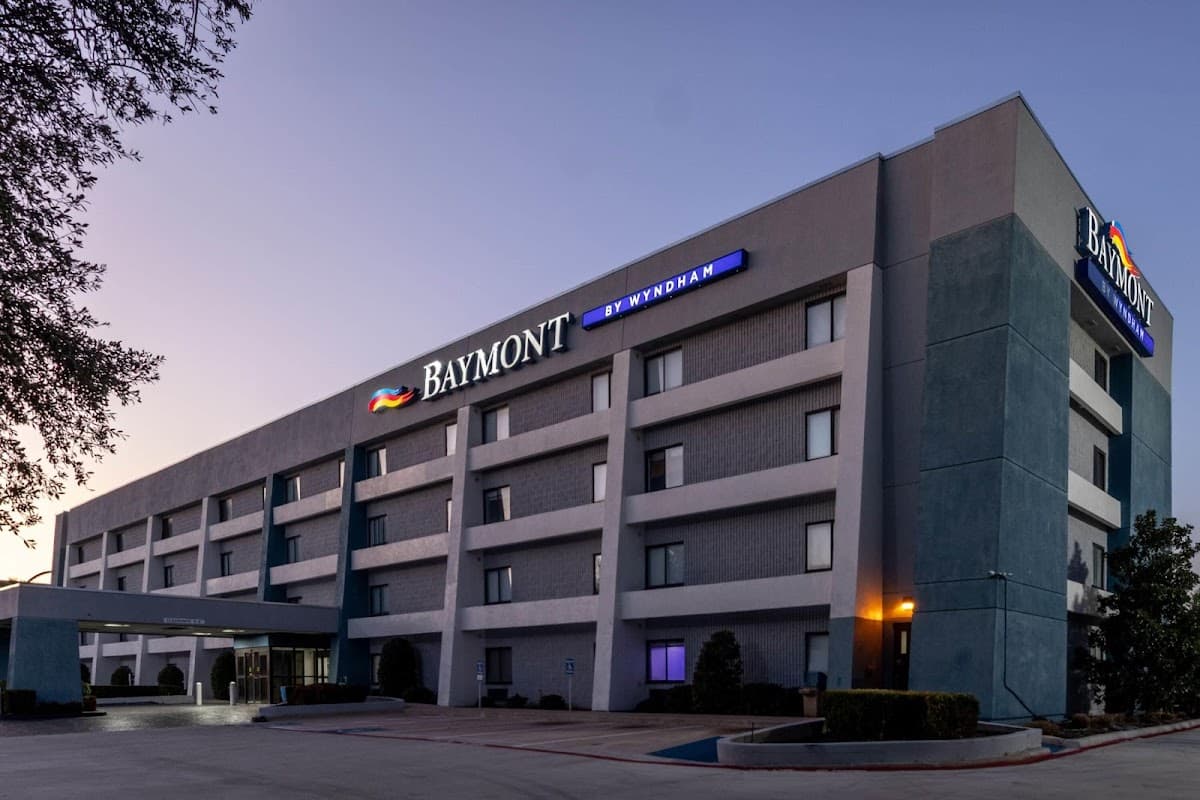 Baymont Arlington at Six Flags Dr, Hotel in Arlington