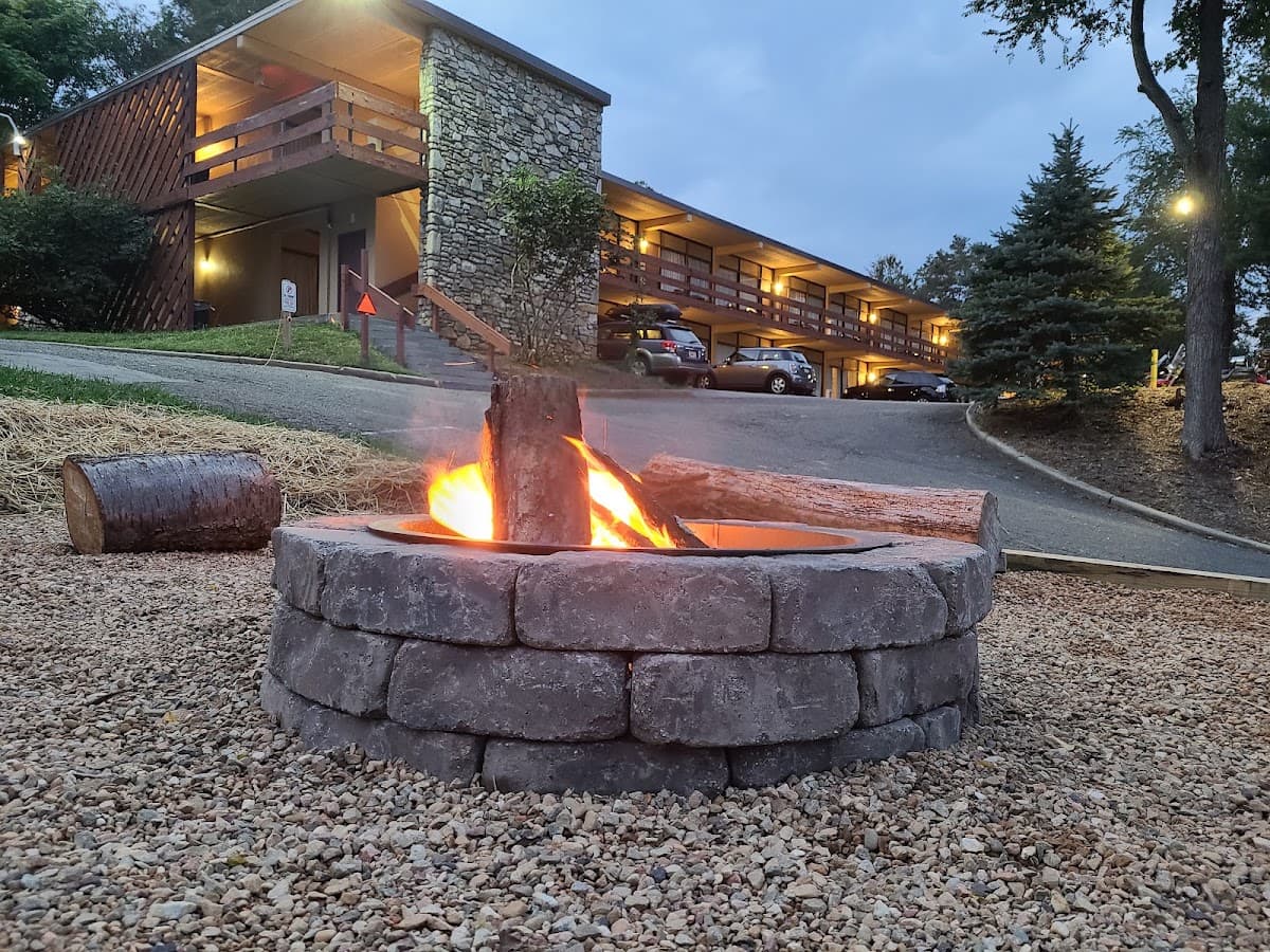 The Mountaineer Inn, Hotel in Asheville