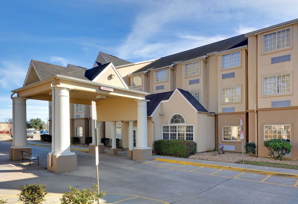 Microtel Inn & Suites by Wyndham Scott Lafayette, Motel in Scott