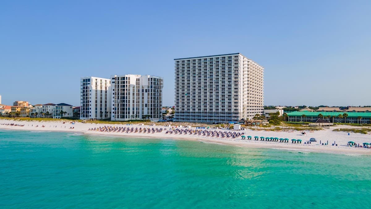 Pelican Beach Resort, Hotel in Destin