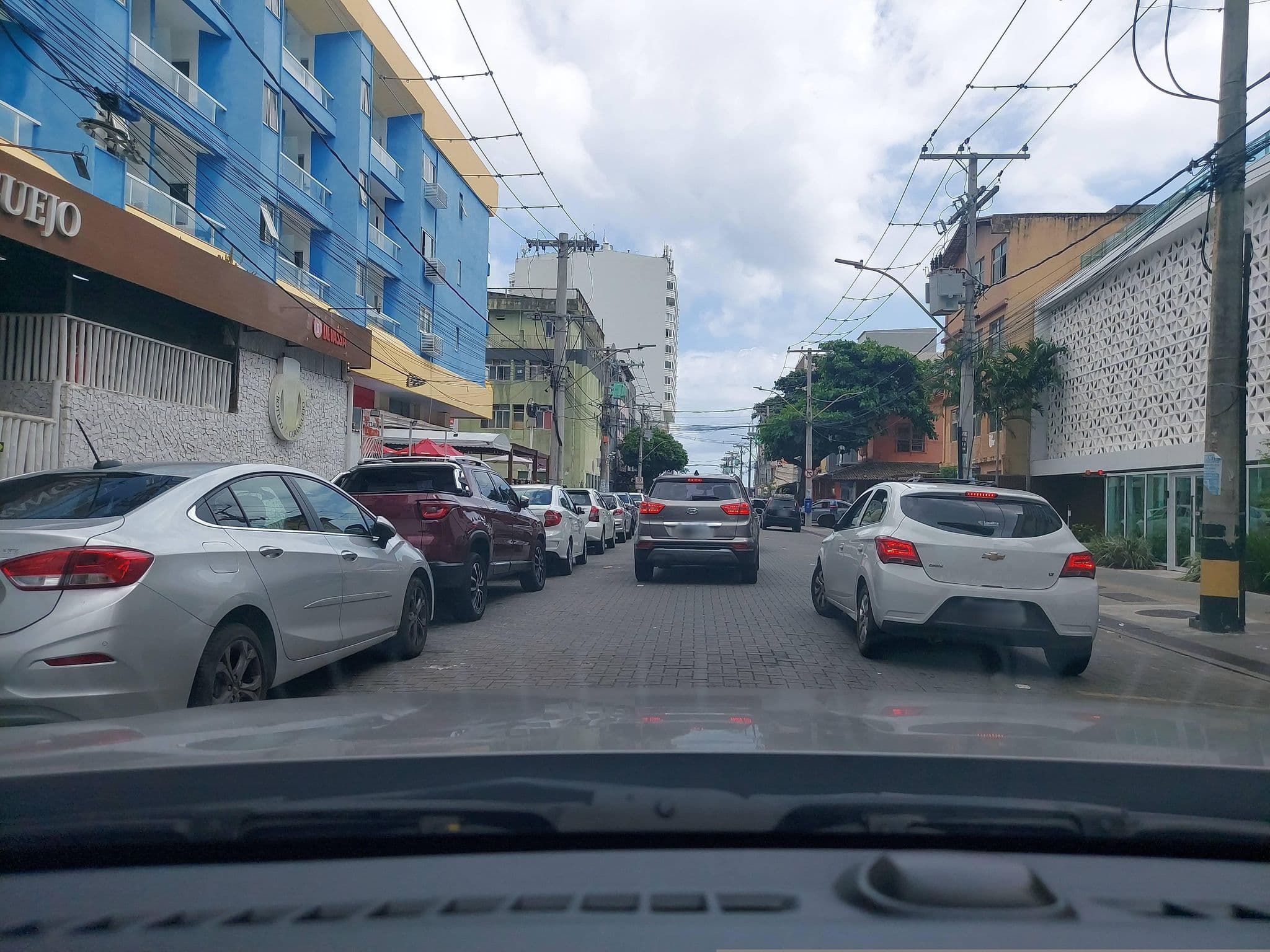Street view near Bahia Flat, Salvador