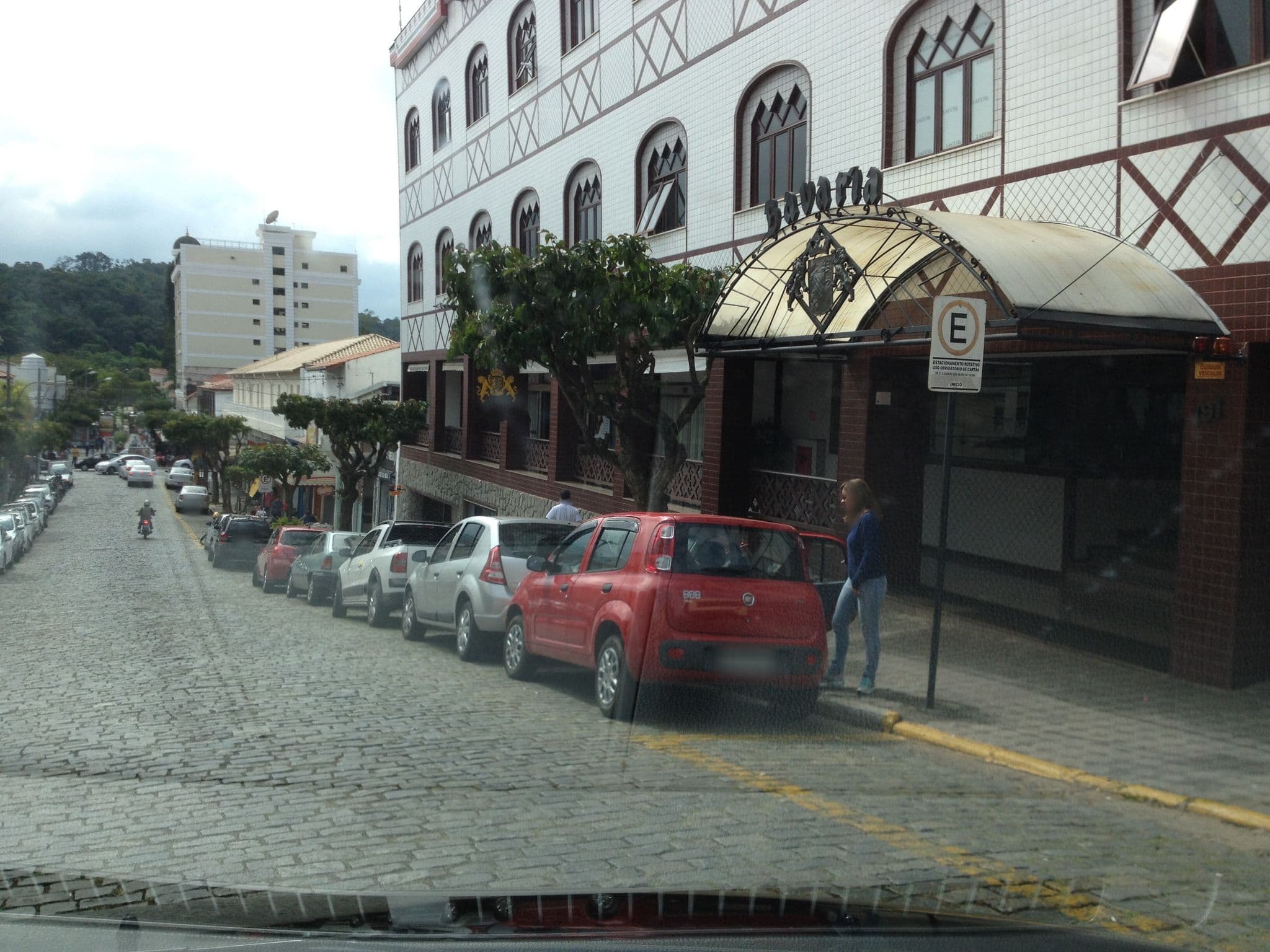 Street view near Hotel Londres, São Lourenço — © jglacerda (CC BY-SA · Mapillary)