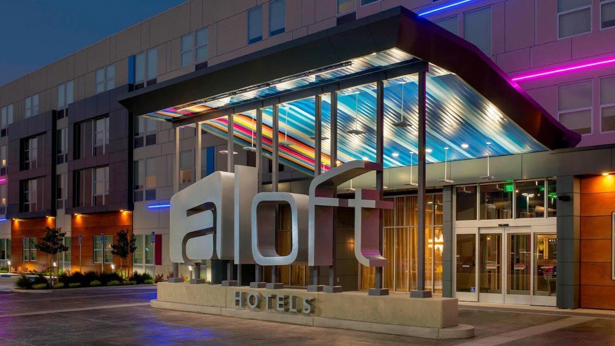 Aloft Atlanta at The Battery Atlanta, Hotel in Vinings