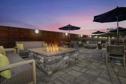 Courtyard Atlanta Kennesaw, Hotel in Kennesaw
