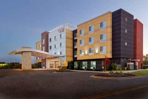 Fairfield Inn & Suites Locust Grove I-75 South, Hotel in Locust Grove