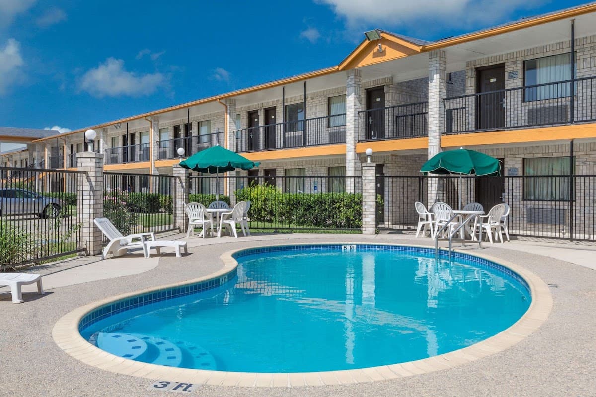 Days Inn by Wyndham San Antonio, Hotel in Windcrest