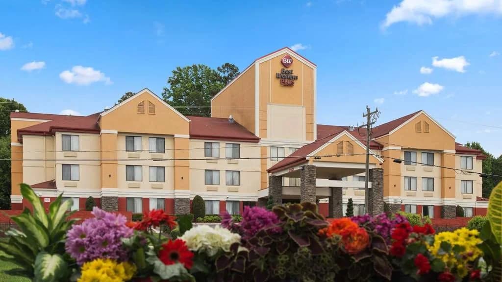 BEST WESTERN Plus Huntersville Inn & Suites Near Lake Norman, Hotel in Huntersville