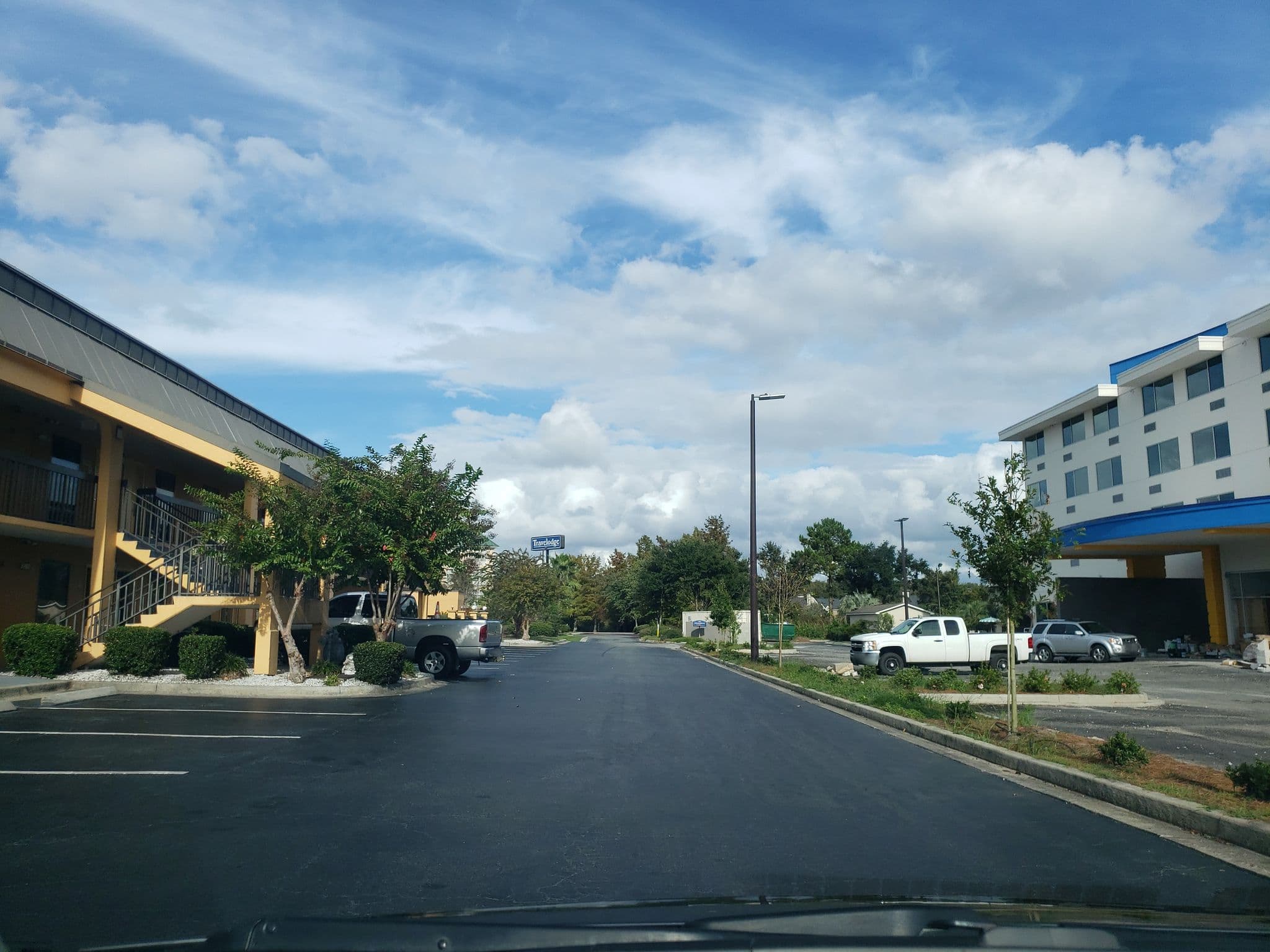 Street view near Quality Inn Savannah I-95, Pooler — © davegis (CC BY-SA · Mapillary)
