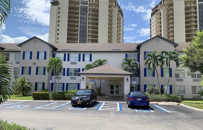 InTown Suites Extended Stay Fort Myers FL, Hotel in Villas