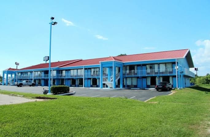 Wind Chase Inn, Hotel in Loxley