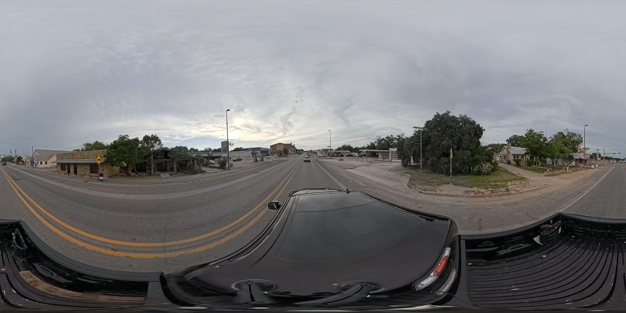 Street view near Best Western, Lakehills — © Texasmapper957 (CC BY-SA · Mapillary)