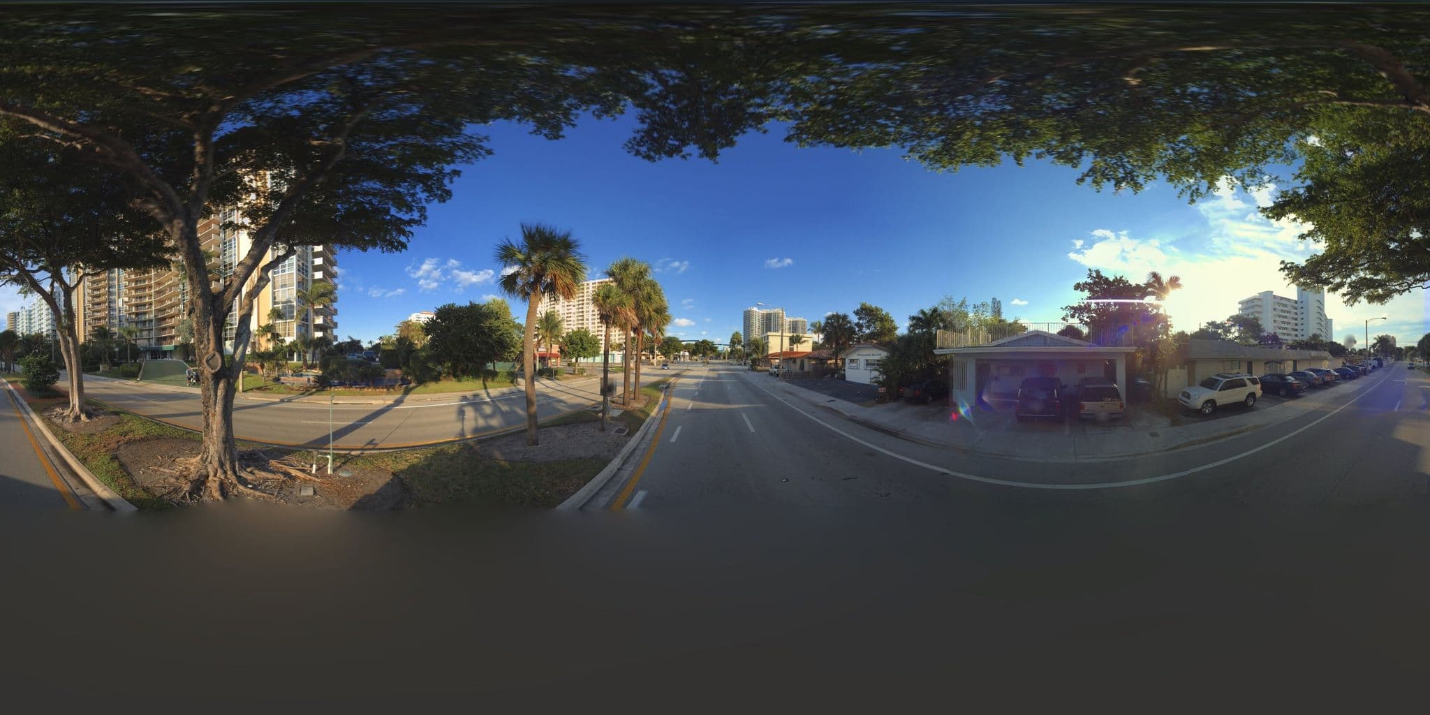 Street view near Hotel Deauville 2, Lauderdale-by-the-Sea — © microsoft (CC BY-SA · Mapillary)