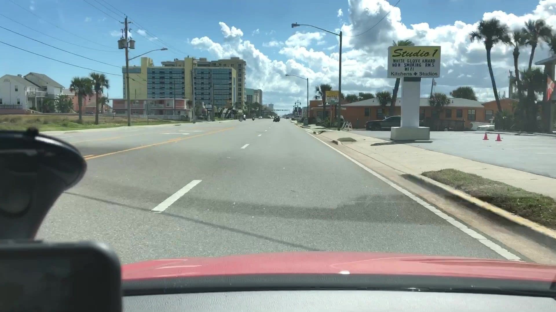 Street view near Studio 1 Motel, Daytona Beach — © lvl5 (CC BY-SA · Mapillary)