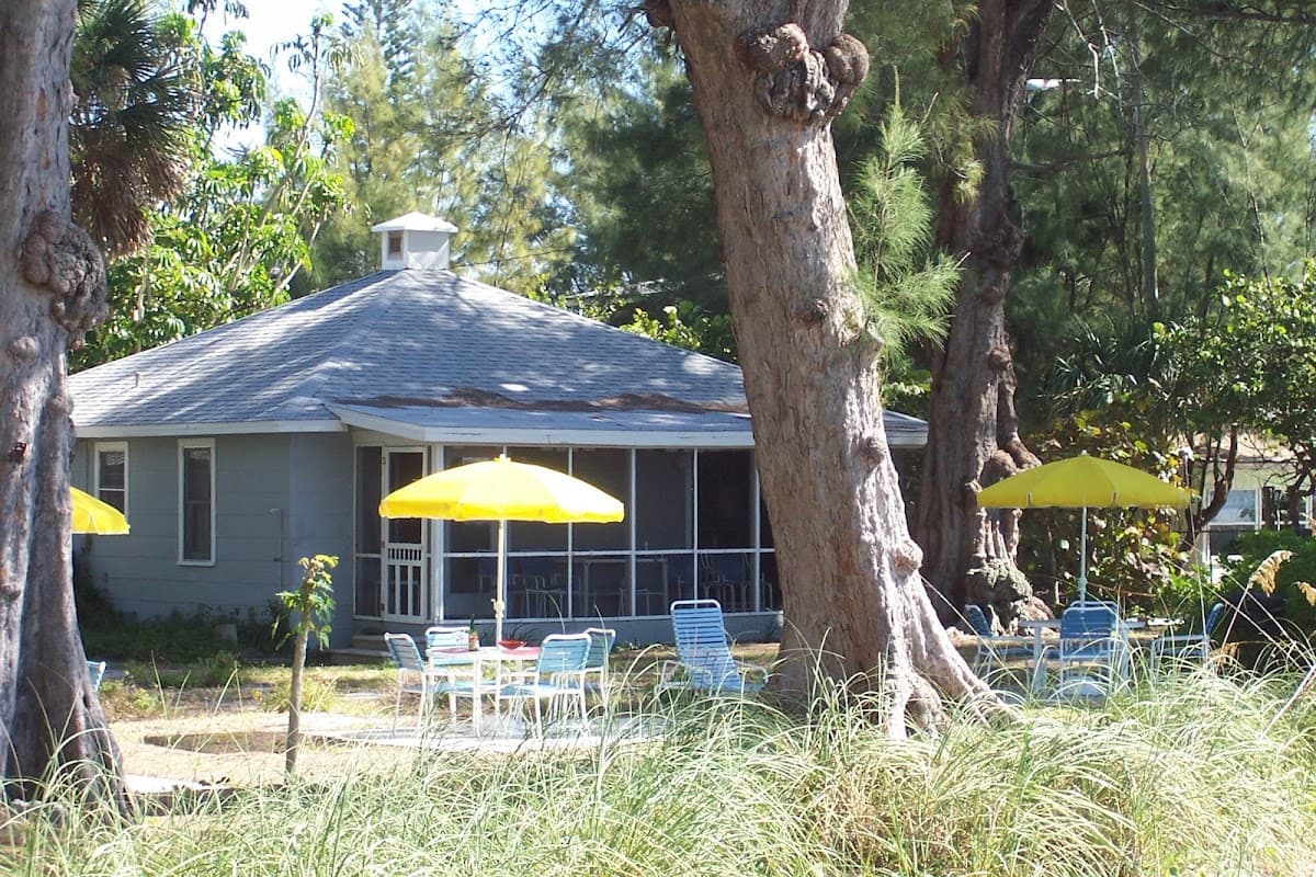 Bamboo Apartments, Motel in Holmes Beach