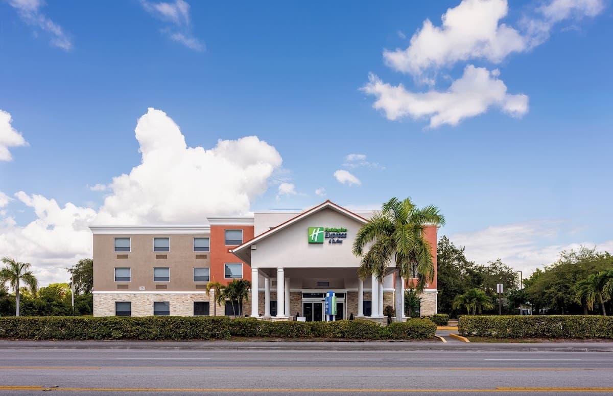 Holiday Inn Express & Suites Lantana, Hotel in Hypoluxo