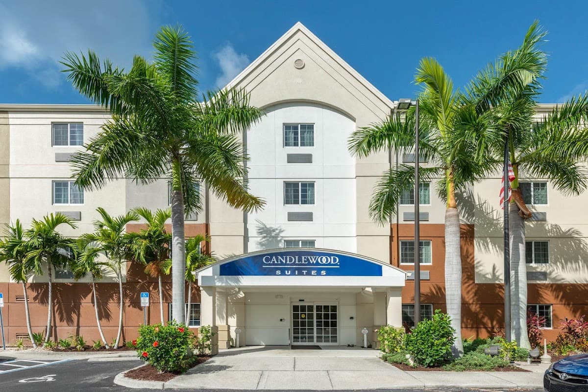 Candlewood Suites Fort Myers-Sanibel Gateway, Hotel in Harlem Heights