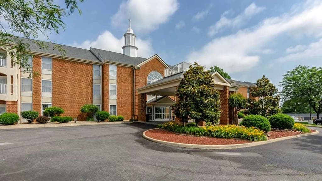 Best Western Plus Inn at Hunt Ridge, Hotel in East Lexington