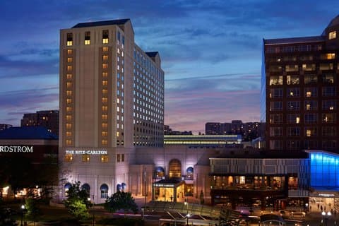 The Ritz-Carlton Pentagon City, Hotel in The Wharf