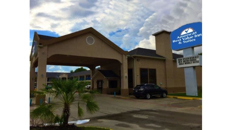 Americas Best Value Inn & Suites Mont Belvieu Houston, Hotel in Mont Belvieu
