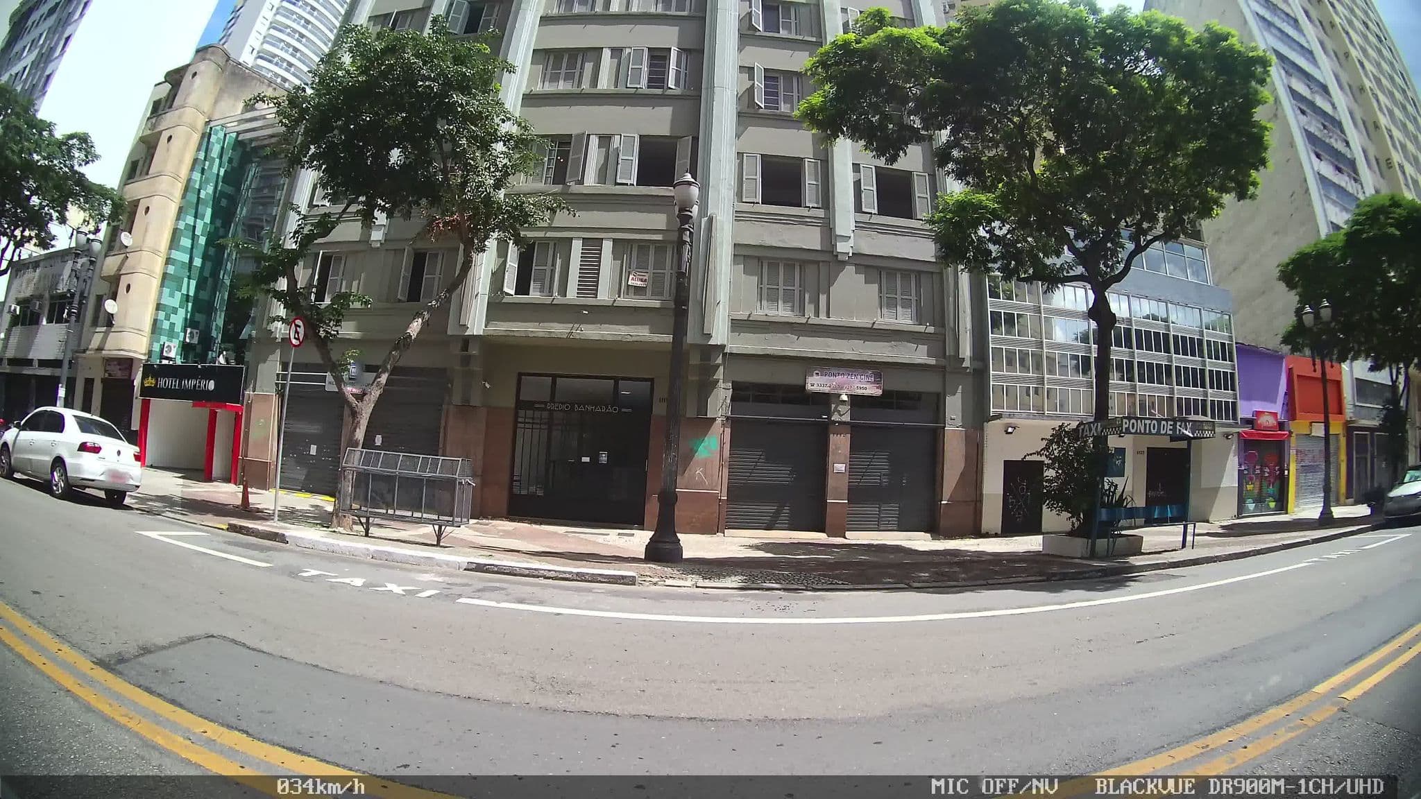 Street view near Hotel Império, Republica — © kaart_2 (CC BY-SA · Mapillary)