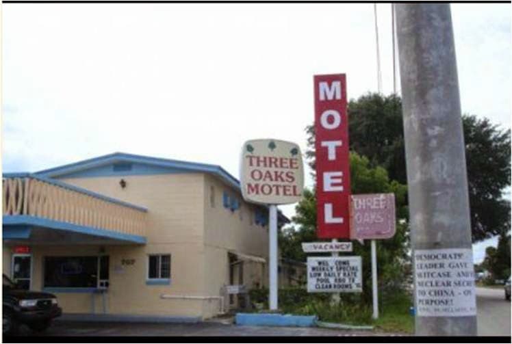 Three Oaks Motel, Motel in Titusville