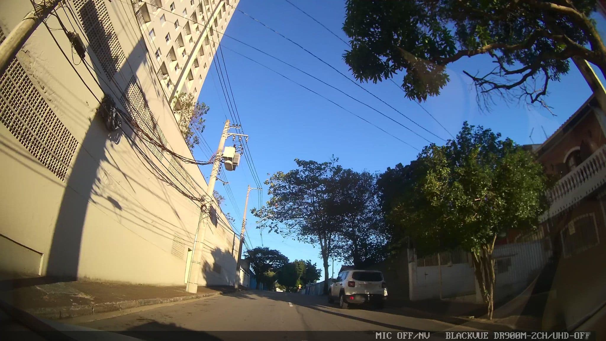 Street view near Polo Hotel, São José dos Campos — © yaf1 (CC BY-SA · Mapillary)