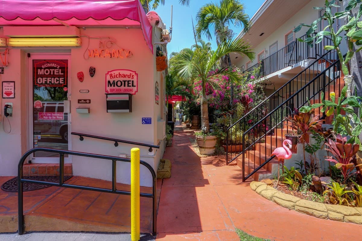 Richard's Motel Studios, Motel in Hallandale Beach