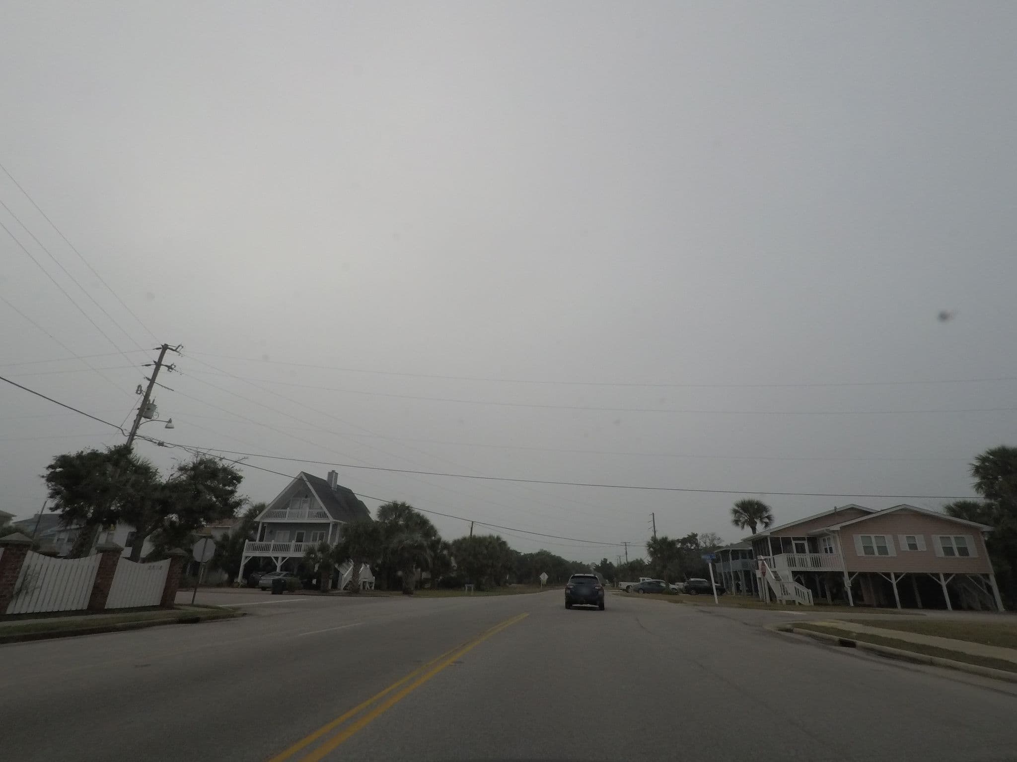 Street view near Sisters' Corner, Seabrook Island — © nfgusedautoparts (CC BY-SA · Mapillary)