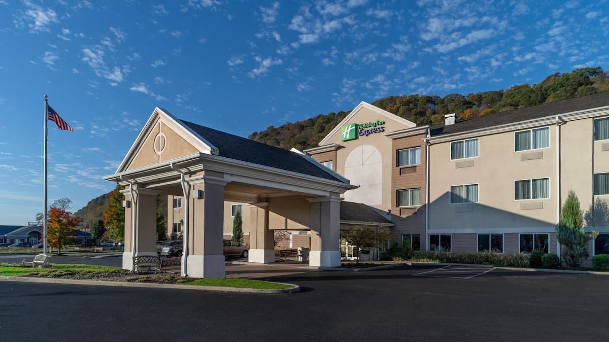 Holiday Inn Express Charleston/Kanawha City, Hotel in Rand