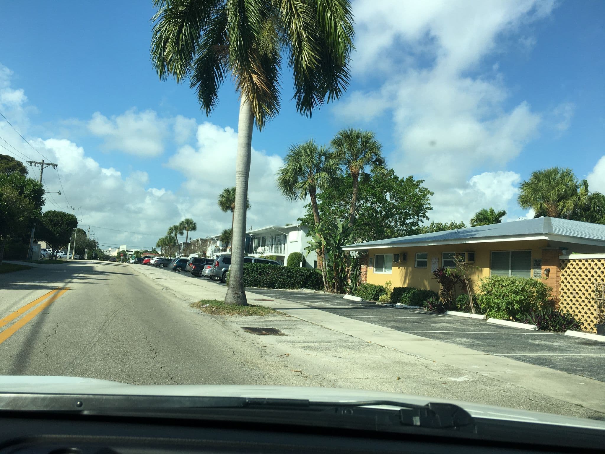 Street view near Casa Cordova, Fort Lauderdale — © lacolina (CC BY-SA · Mapillary)