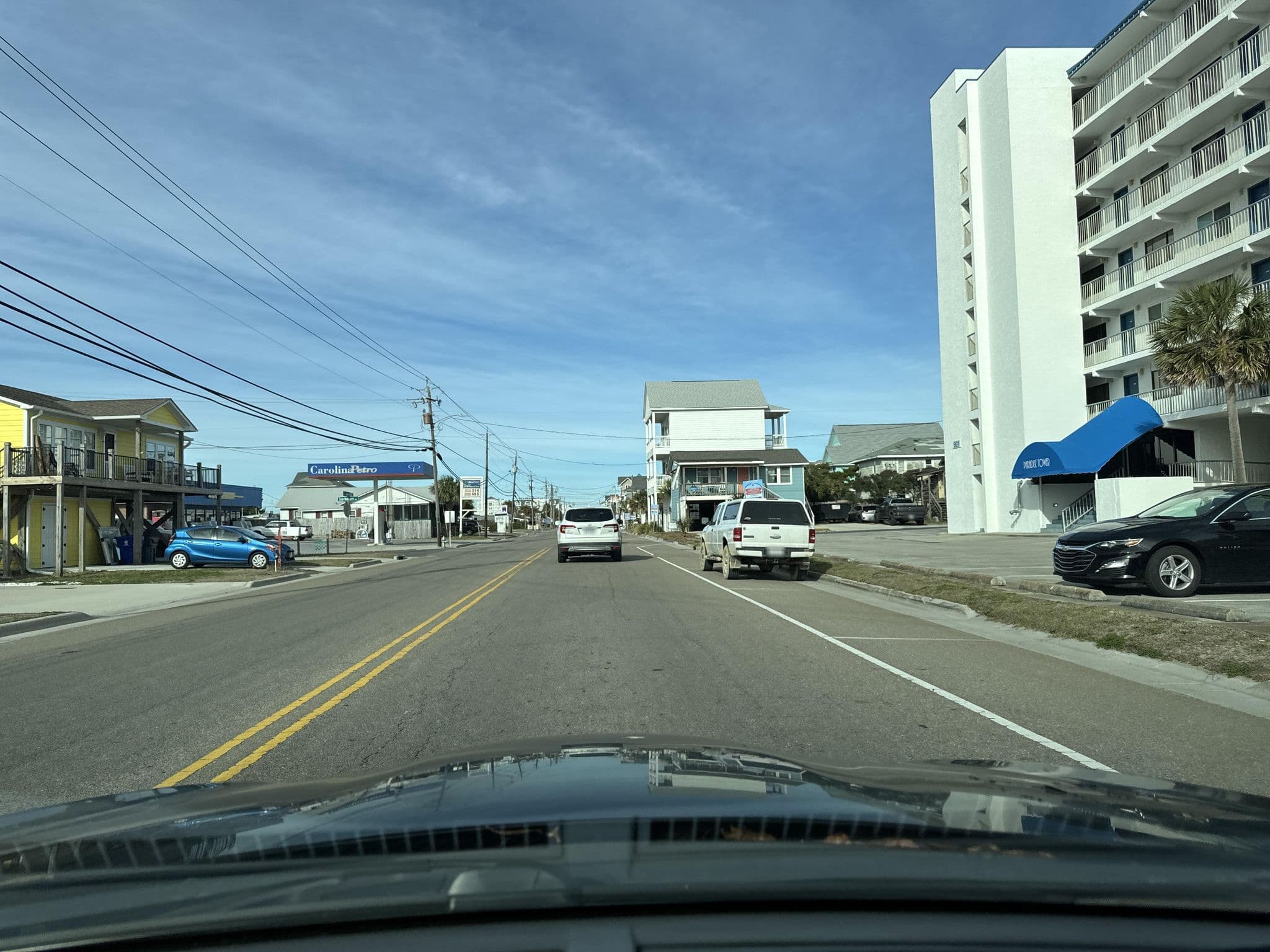 Street view near Paradise Towers Condominiums, Carolina Beach — © _jcaruso (CC BY-SA · Mapillary)