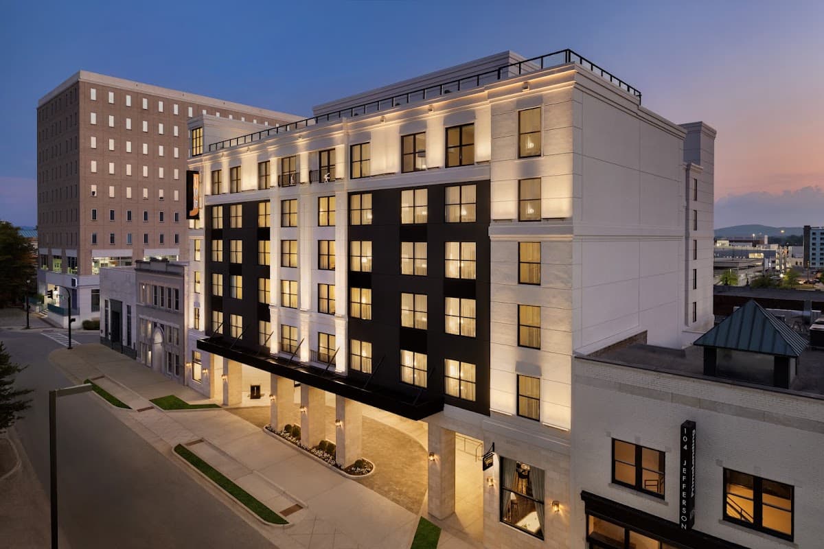106 Jefferson Huntsville, Curio Collection by Hilton, Hotel in Huntsville